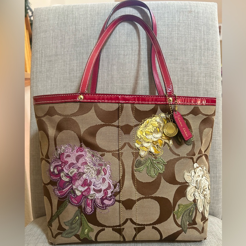 3. Limited Edition Coach Signature Floral Appliqué Tote
